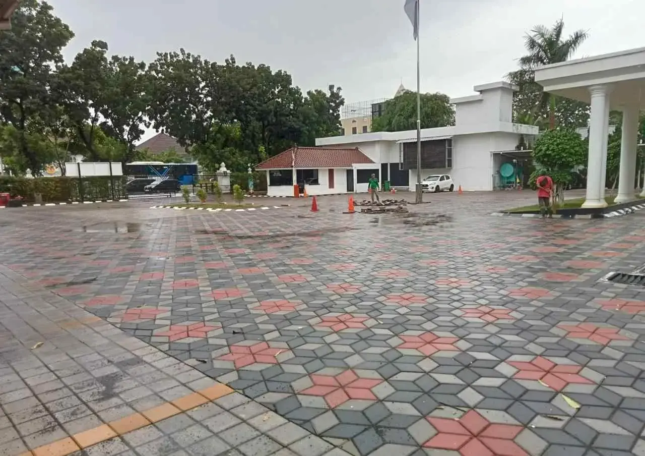 Dokumentasi paving block untuk halaman rumah dan perumahan