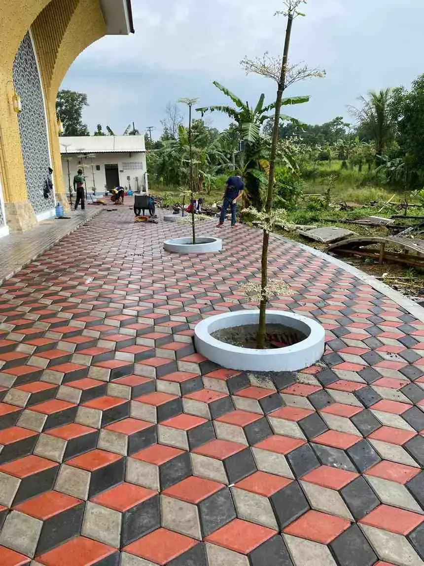 Dokumentasi stok material paving block untuk proyek